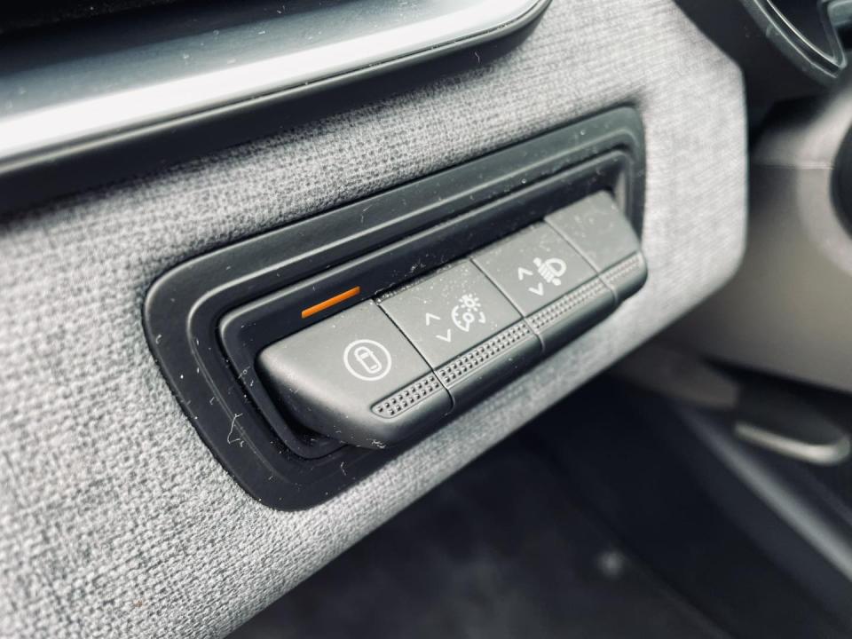 mitsubishi-colt-2024-gasolina-999cc
