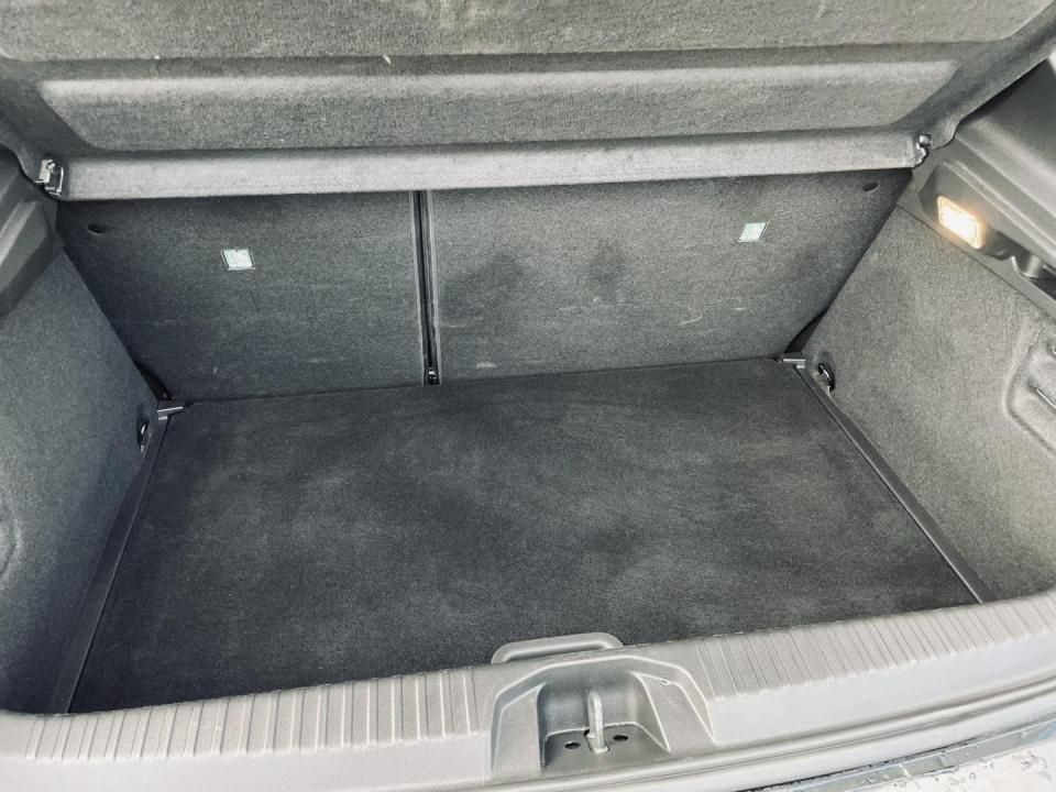 mitsubishi-colt-2024-gasolina-999cc