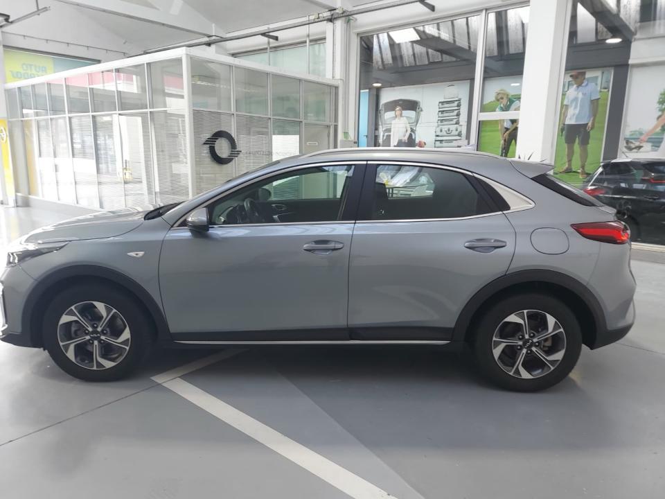 kia-xceed-2025-gasolina-998cc
