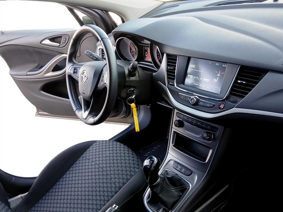 opel-astra-2019-diesel-1598cc