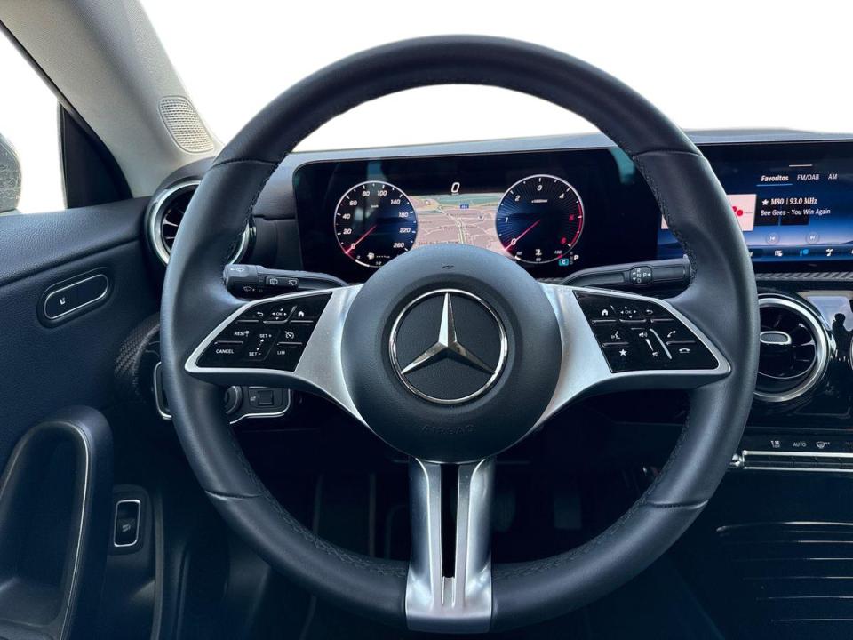 mercedes-benz-cla-2025-diesel-1950cc