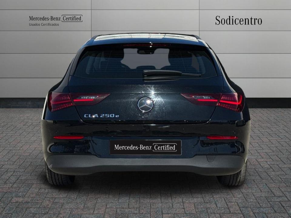mercedes-benz-cla-2025-hibrido-1332cc