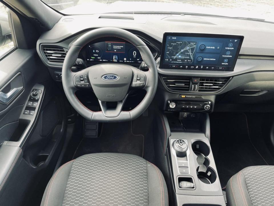 ford-kuga-2024-hibrido-2488cc