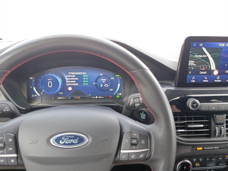 ford-kuga-2024-hibrido-2488cc