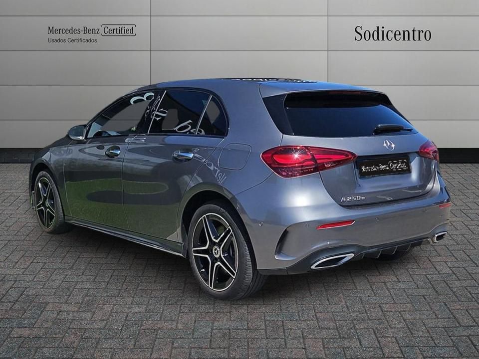 mercedes-benz-classe-a-2024-hibrido-1332cc