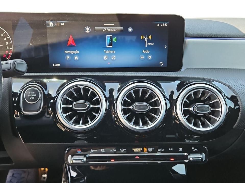 mercedes-benz-classe-a-2024-hibrido-1332cc