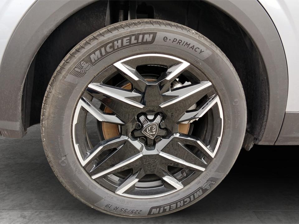 peugeot-5008-2025-gasolina-1199cc