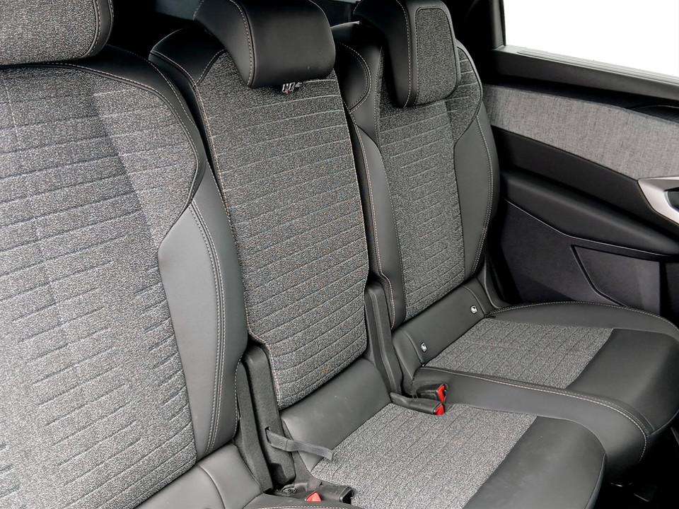 peugeot-5008-2025-gasolina-1199cc