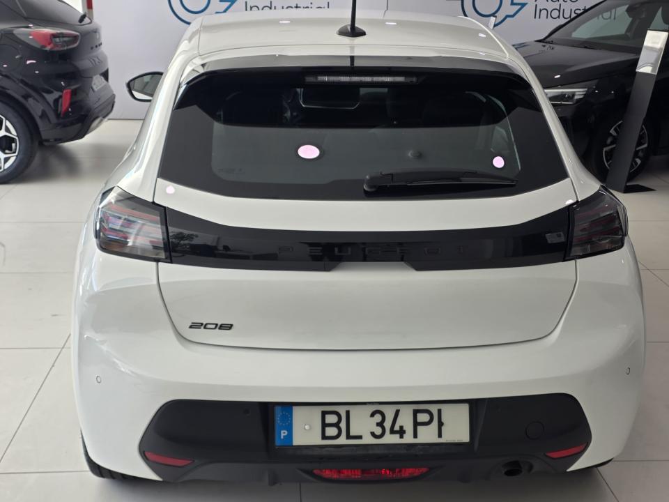 peugeot-208-2024-gasolina-1199cc