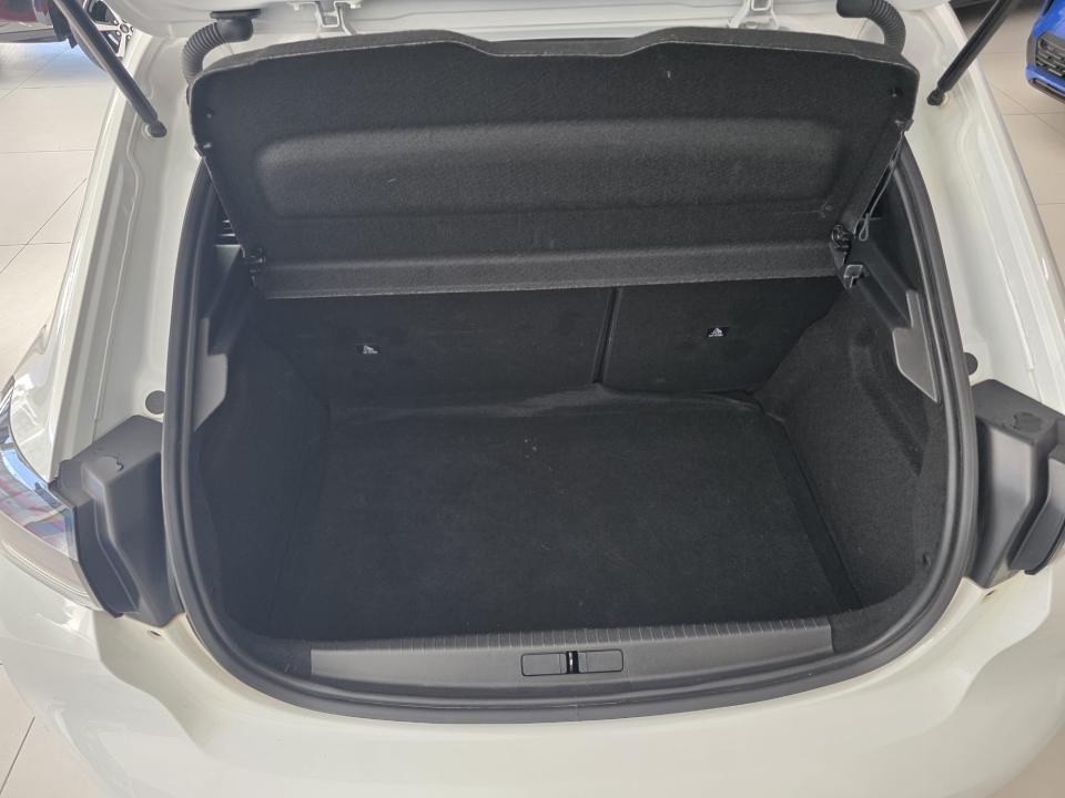 peugeot-208-2024-gasolina-1199cc