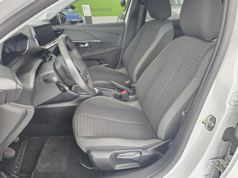 peugeot-208-2024-gasolina-1199cc