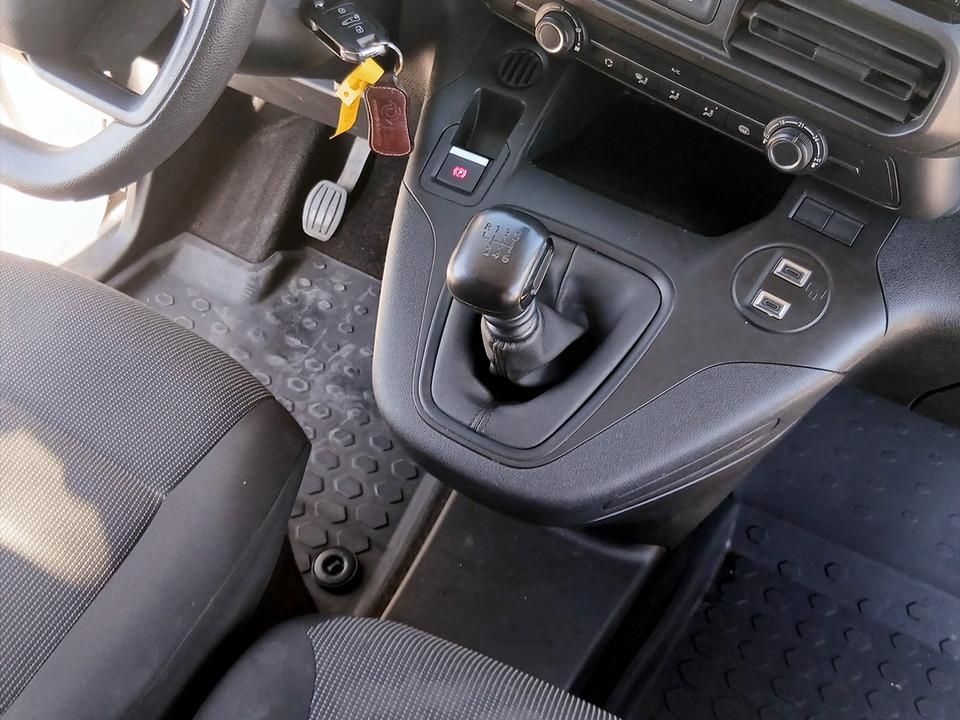 opel-combo-2025-diesel-1499cc