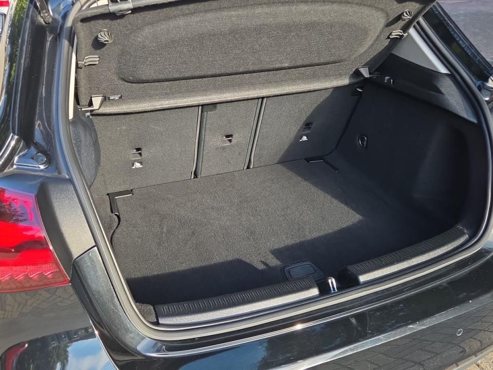mercedes-benz-classe-a-2025-gasolina-1332cc
