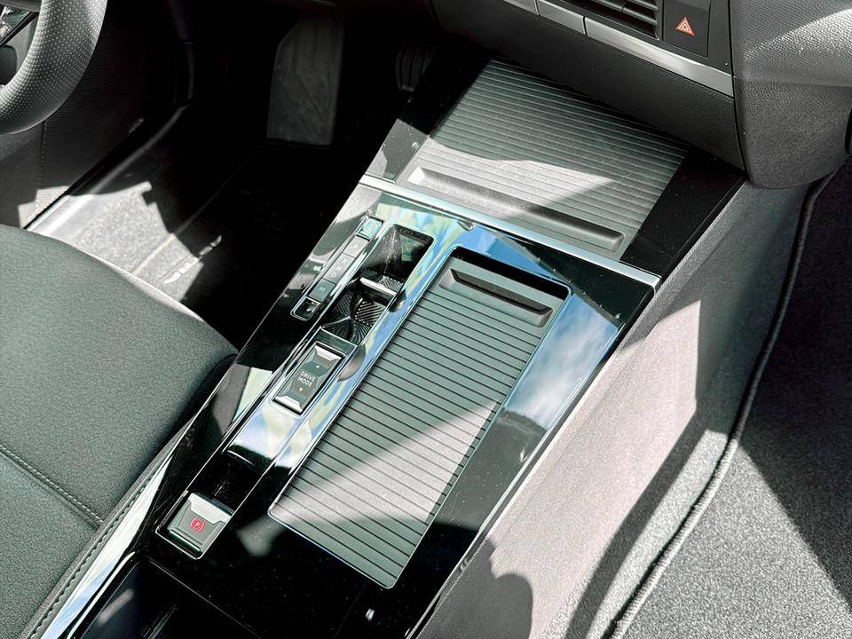 opel-astra-2025-gasolina-1199cc