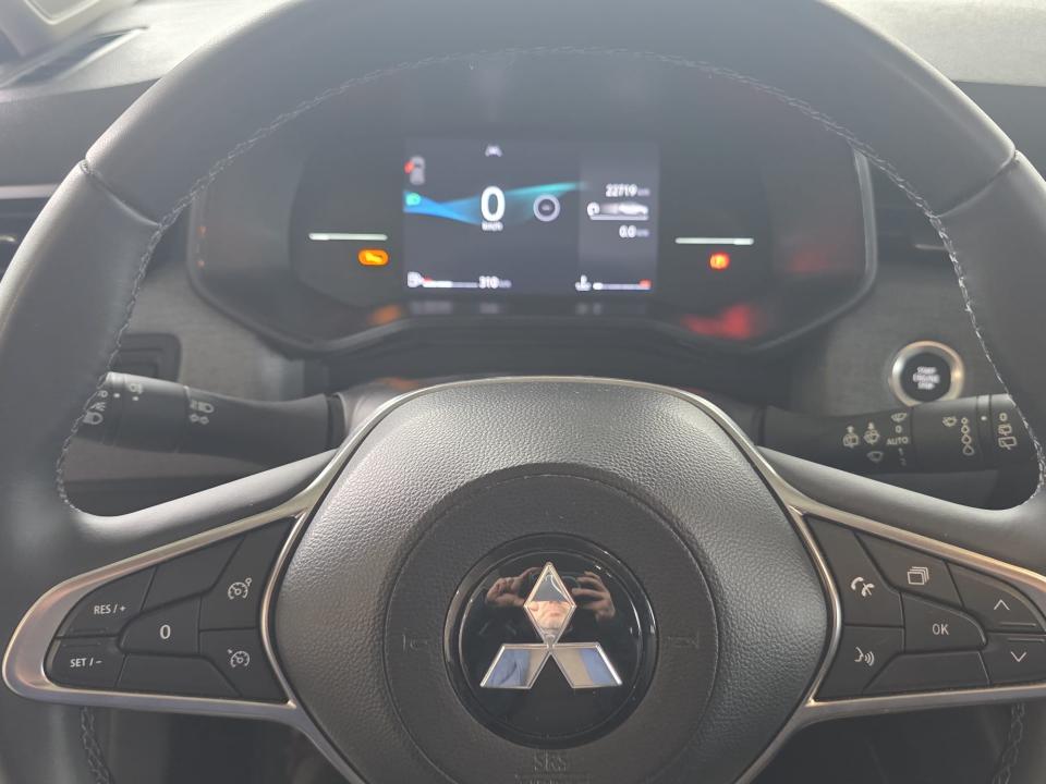 mitsubishi-colt-2025-gasolina-999cc