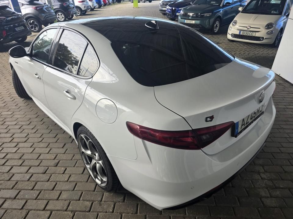 alfa-romeo-giulia-2023-diesel-2143cc