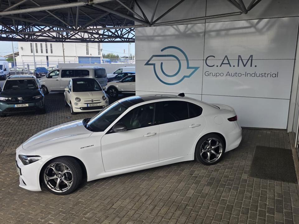alfa-romeo-giulia-2023-diesel-2143cc