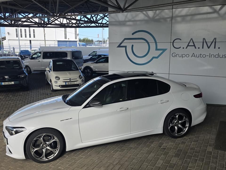 alfa-romeo-giulia-2023-diesel-2143cc
