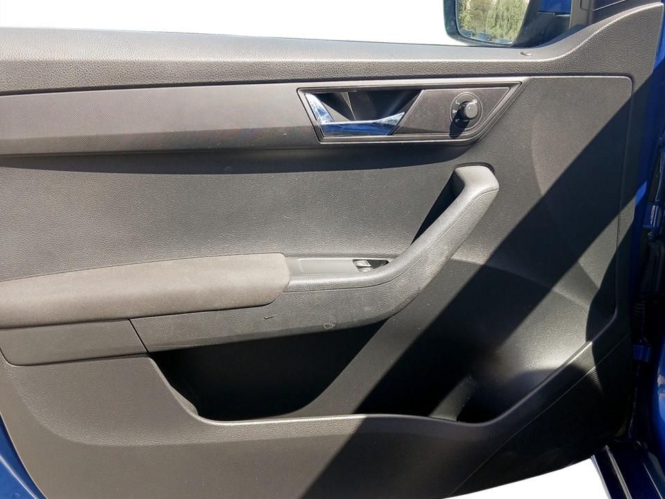 skoda-fabia-2022-gasolina-999cc