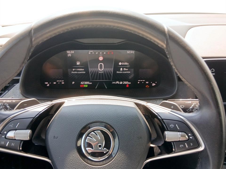 skoda-kamiq-2024-gasolina-999cc