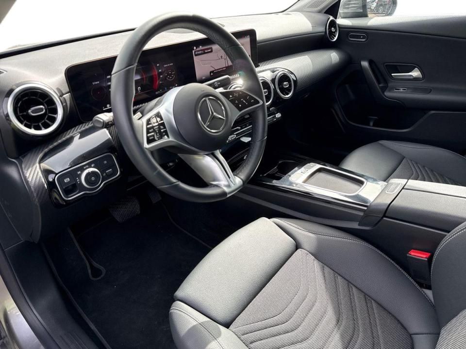 mercedes-benz-cla-2025-diesel-1950cc