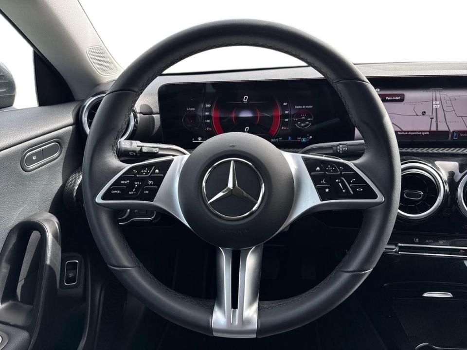 mercedes-benz-cla-2025-diesel-1950cc