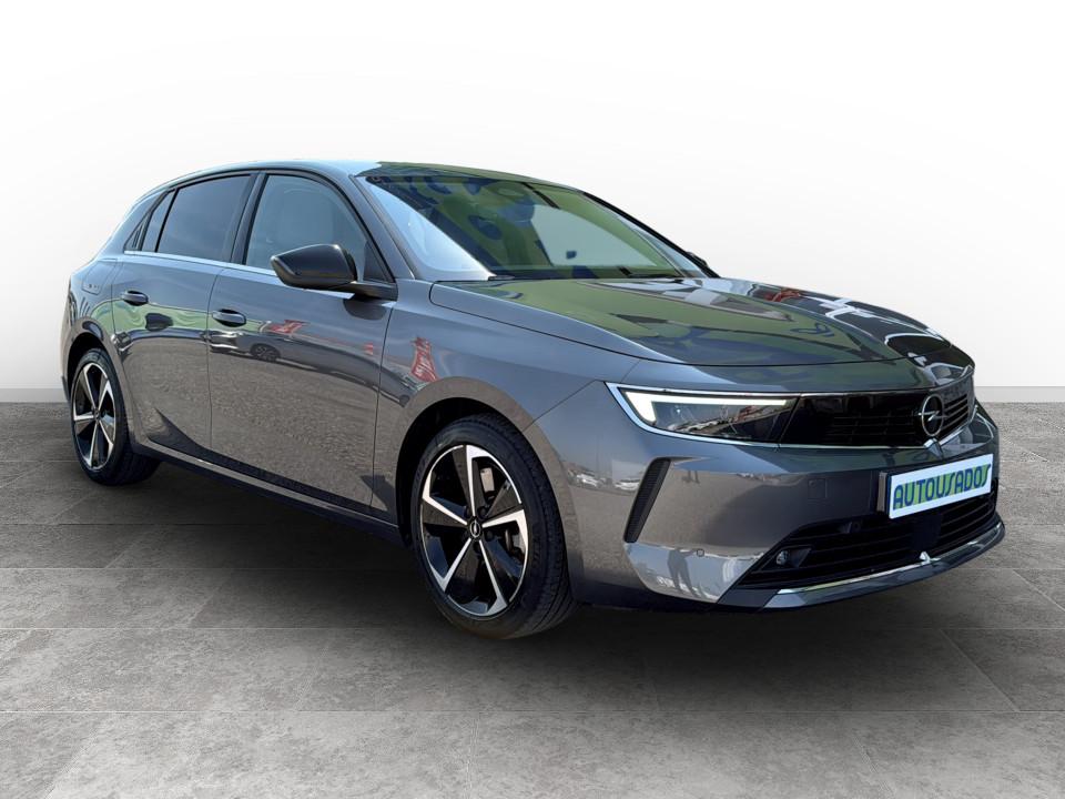 opel-astra-2023-hibrido-1598cc