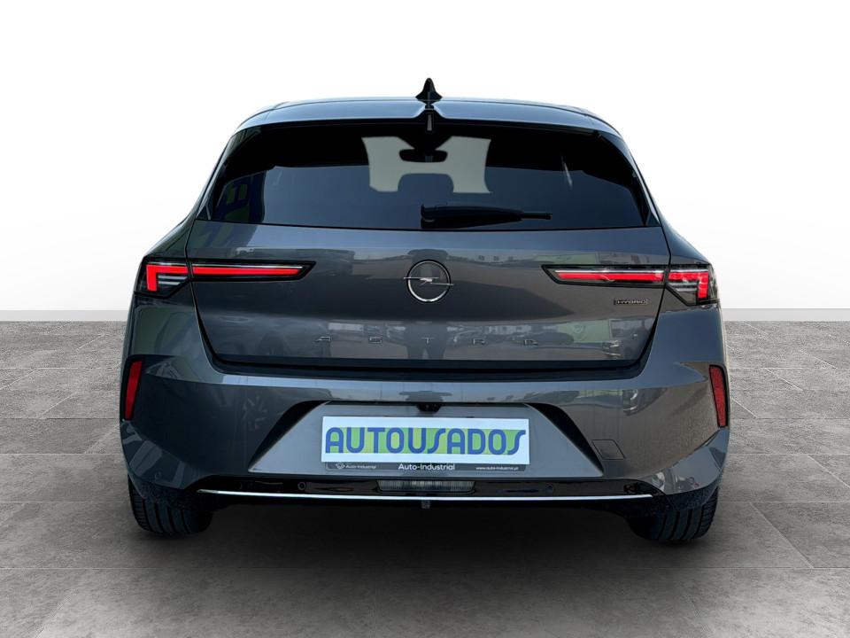 opel-astra-2023-hibrido-1598cc