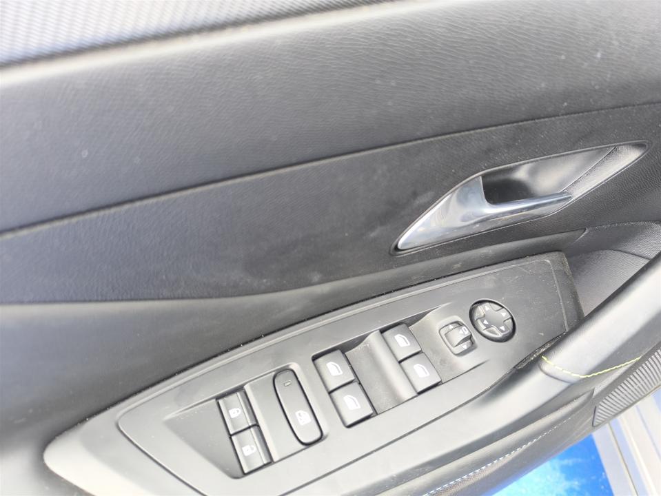 peugeot-308-2024-hibrido-1598cc