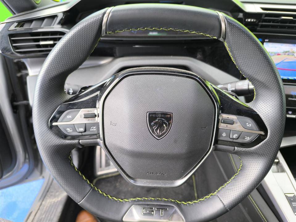 peugeot-308-2024-hibrido-1598cc