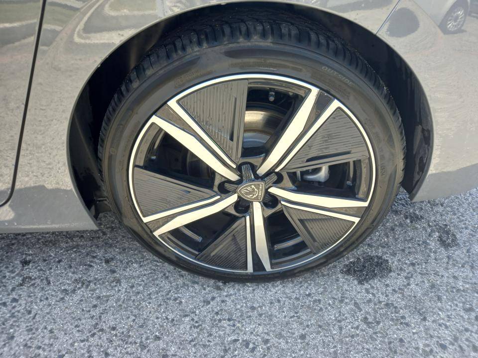 peugeot-308-2024-hibrido-1598cc