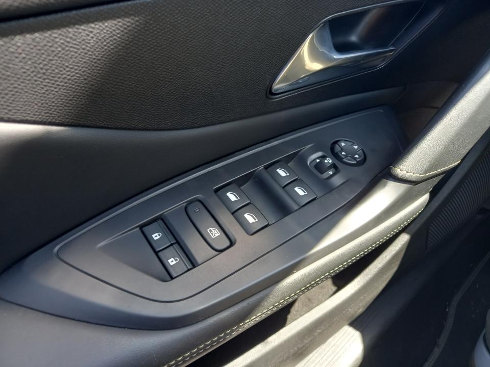 peugeot-308-2024-hibrido-1598cc