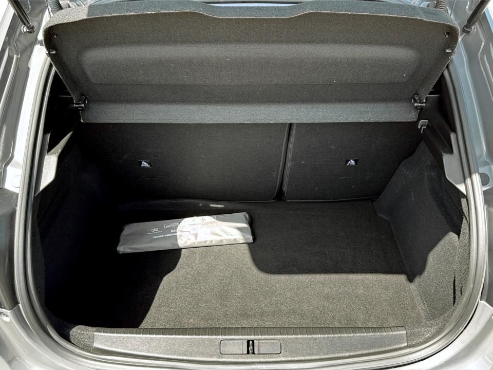 peugeot-e-208-2024-eletrico-0cc