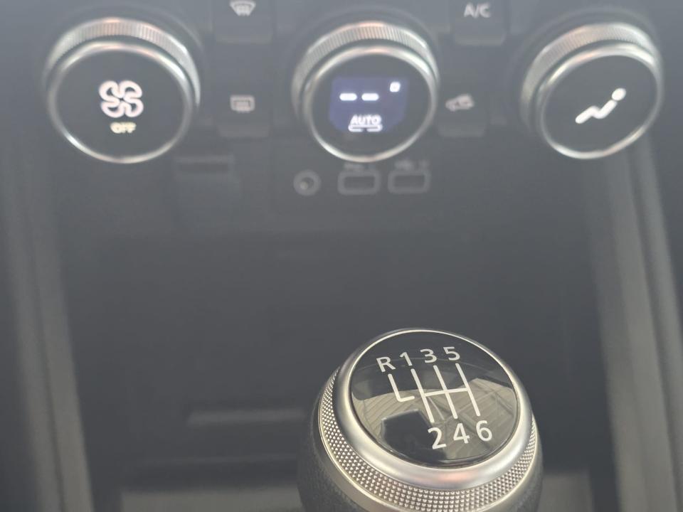 mitsubishi-colt-2025-gasolina-999cc