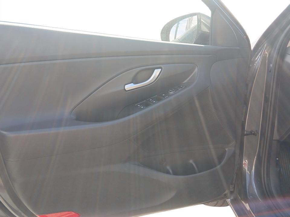 hyundai-i30-2024-gasolina-998cc