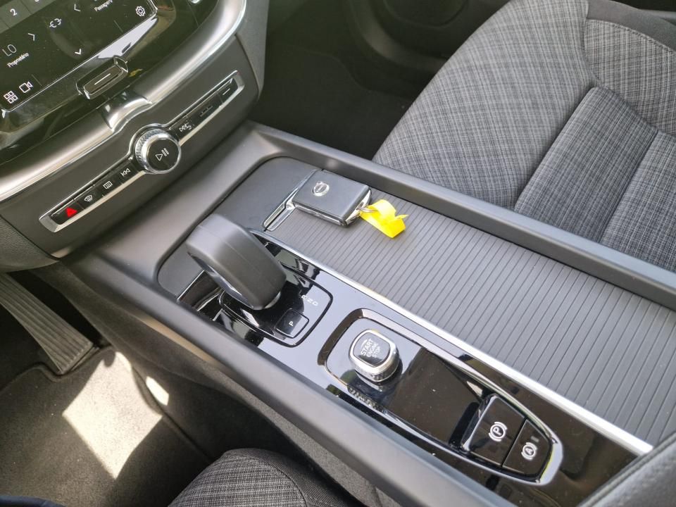 volvo-xc60-2022-diesel-1969cc