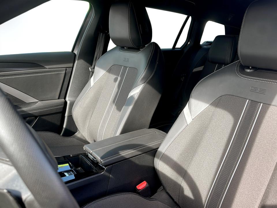 opel-astra-2025-gasolina-1199cc