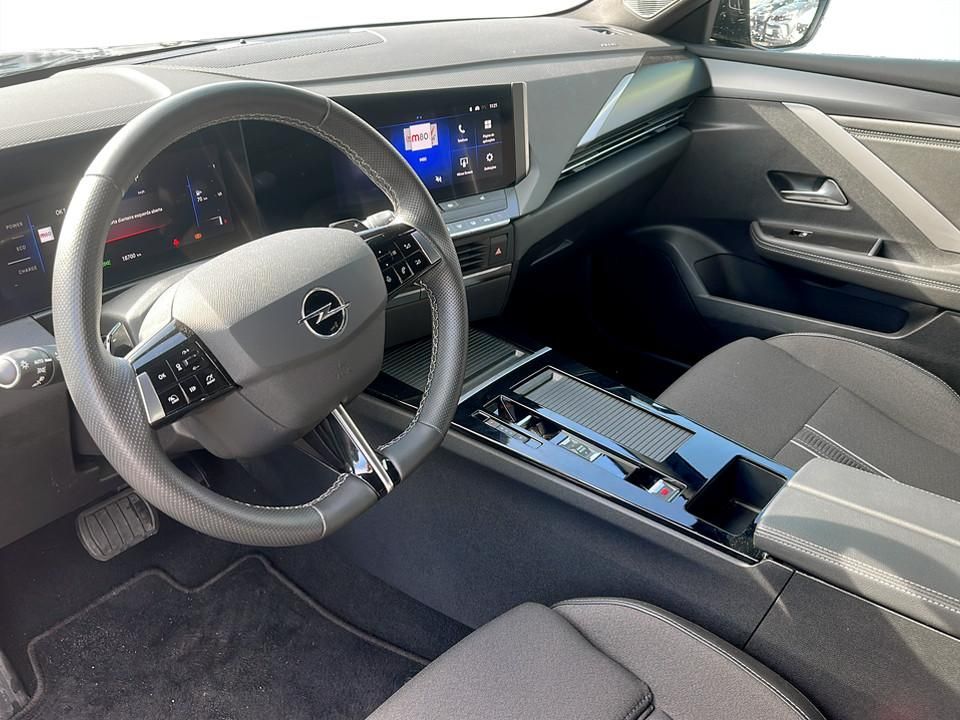 opel-astra-2025-gasolina-1199cc