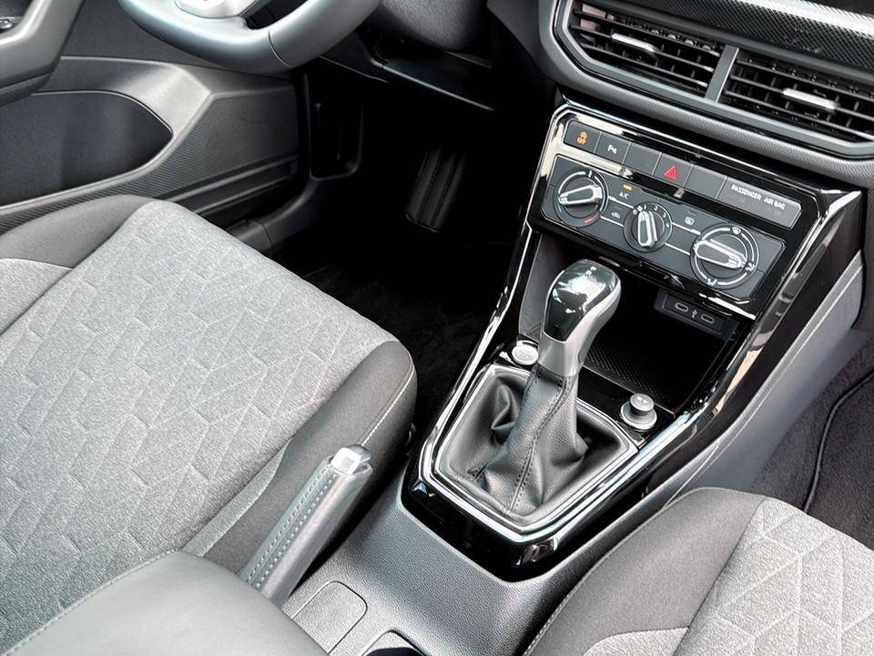 volkswagen-t-cross-2024-gasolina-999cc