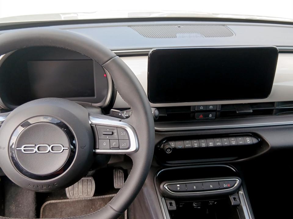 fiat-600-2025-gasolina-1199cc