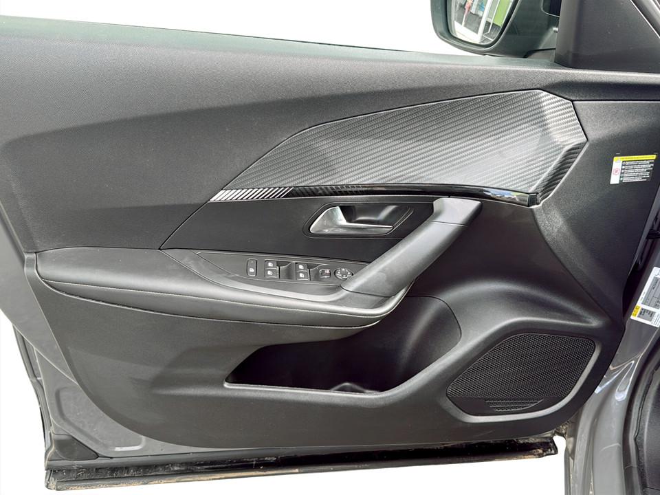 peugeot-e-2008-2024-eletrico-0cc