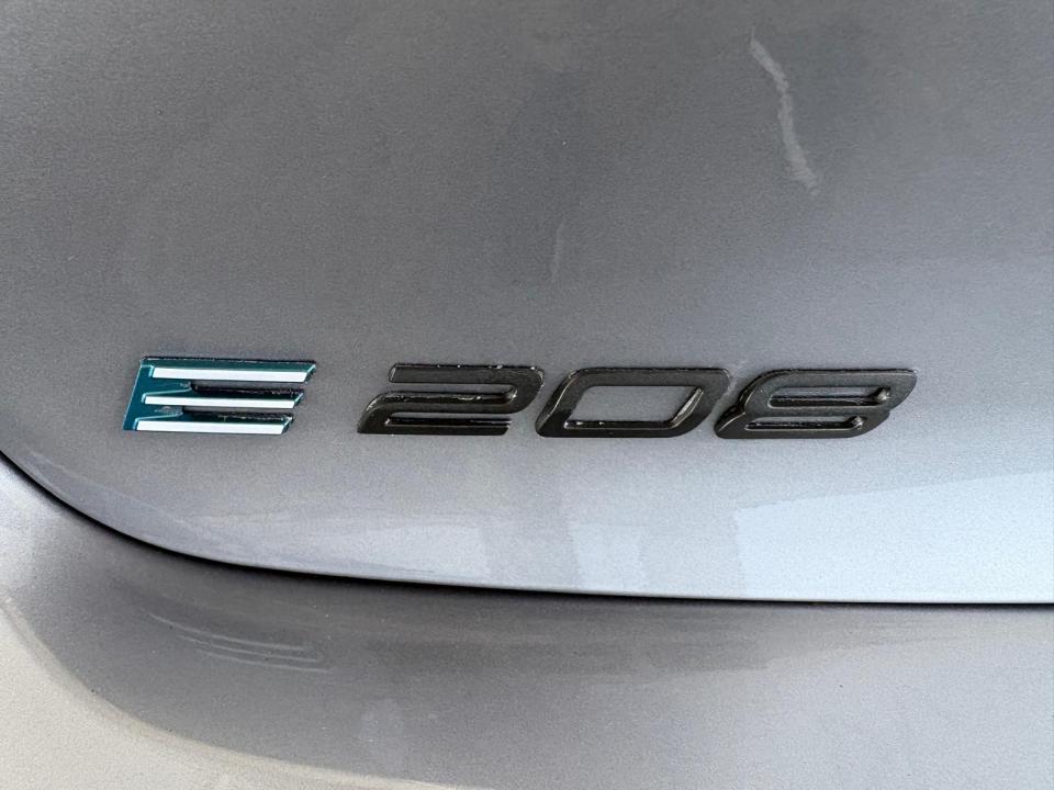 peugeot-208-2025-eletrico-0cc