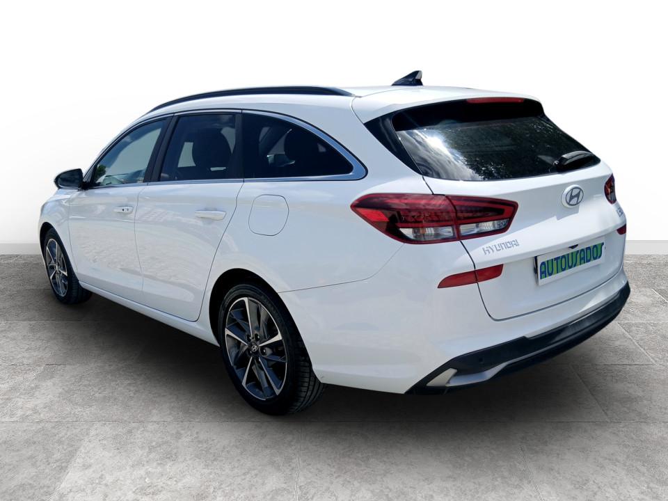 hyundai-i30-2024-gasolina-998cc