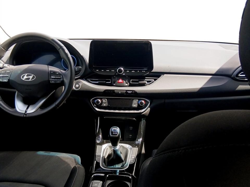 hyundai-i30-2024-gasolina-998cc
