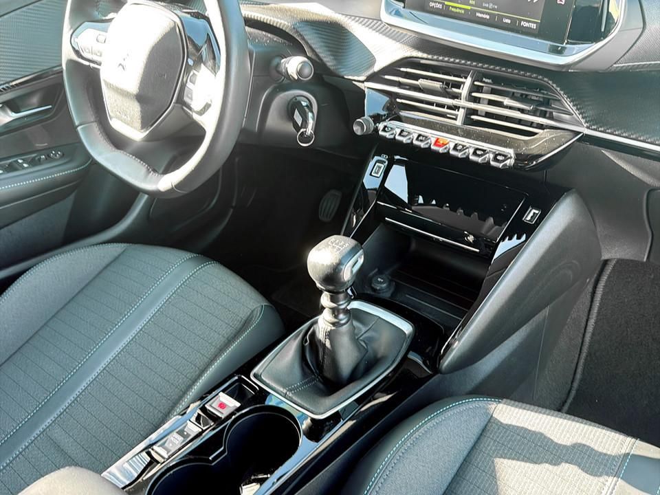 peugeot-208-2022-diesel-1499cc