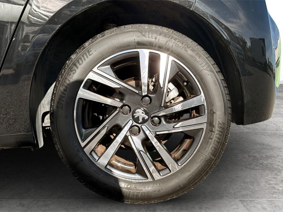 peugeot-208-2022-diesel-1499cc