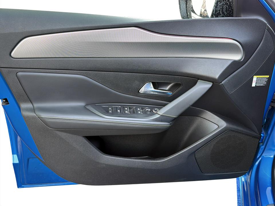 peugeot-308-2022-hibrido-1598cc