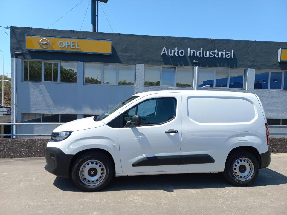 opel-combo-2025-diesel-1499cc