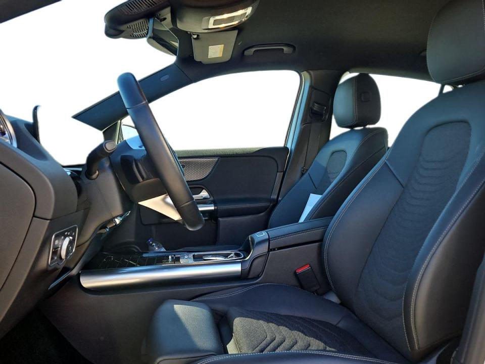 mercedes-benz-eqa-2025-eletrico-0cc