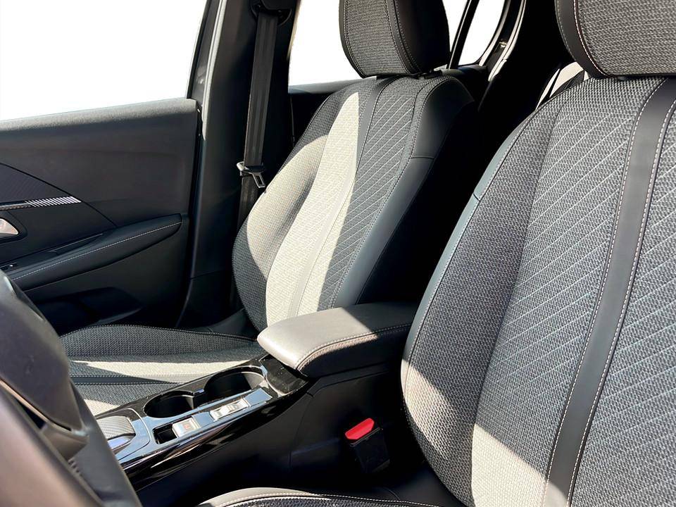 peugeot-208-2025-gasolina-1199cc